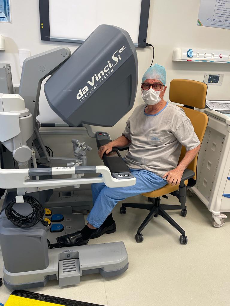 Prof. Luiz Carneiro - cirurgia robótica 16