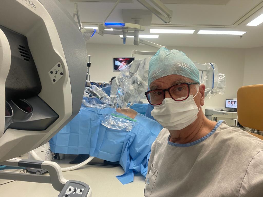 Prof. Luiz Carneiro - cirurgia robótica 17