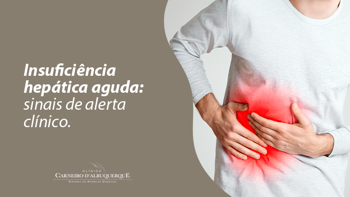 Homem segura a região do abdômen com área destacada em vermelho, indicando dor ou inflamação abdominal.